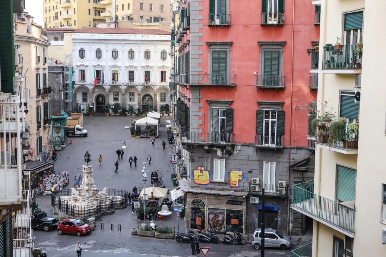 Modern Apartment At Piazza Del Gesu' By Wonderful Italy Naples Exterior photo